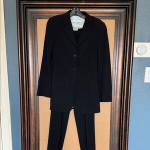 Dolce & Gabbana 3 Bttn Single Breasted Navy Stretch Wool Women's Blazer and Pant